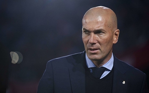 Zidane đang có mặt ở London, CĐV M.U muốn ông thay thế Mourinho ngay lập tức
