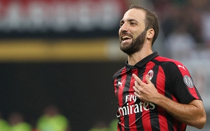 Video clip bàn thắng AC Milan 3-1 Chievo: Show diễn của Gonzalo Higuain