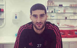 Marouane Fellaini bất ngờ xuống tóc, khiến fan M.U ngỡ ngàng