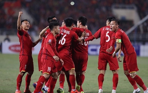 CẬP NHẬT sáng 1/1: Việt Nam thắng Philippines. M.U đá tấn công vì người hâm mộ. Mbappe sẽ đến Real Madrid