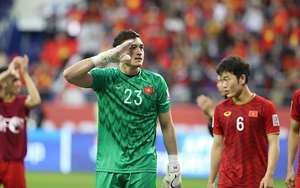 VIDEO: Màn trình diễn xuất sắc của Đặng Văn Lâm trước Jordan