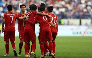 VIDEO: Xem Văn Lâm sắm vai người hùng, Việt Nam vào tứ kết sau loạt 11m đầy bản lĩnh