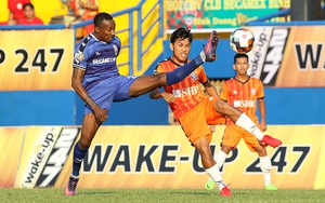 VIDEO: Xem lại cú nã đại bác vào lưới Bình Dương của Minh Tâm