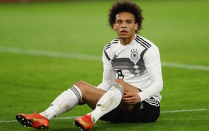 Chân của Leroy Sane biến dạng sau pha đạp bóng kinh hoàng của cầu thủ Serbia