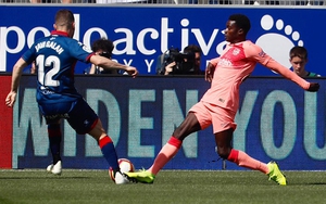 VIDEO Huesca 0-0 Barcelona: Vắng Leo Messi, Barca không thắng nổi đội bét bảng Liga