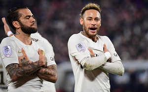 Neymar và Alves gây sốt khi phối hợp ghi bàn từ đá phạt góc như trong... game