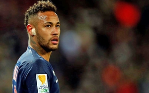 Neymar bị cấm thi đấu 3 trận vì đấm cổ động viên