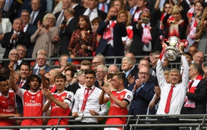 CẬP NHẬT sáng 30/5: Barca bổ nhiệm Valverde thay Enrique. Man City phá kỷ lục thế giới cho một thủ môn