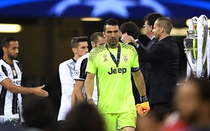 Juventus chìm trong nỗi buồn, lặng lẽ nhìn cúp Champions League trong tiếc nuối