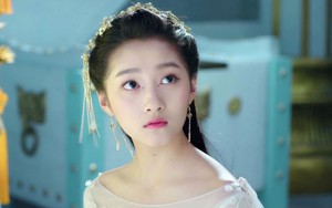 Ngắm nhan sắc 'tuyệt mỹ' của bạn gái Luhan - Quan Hiểu Đồng