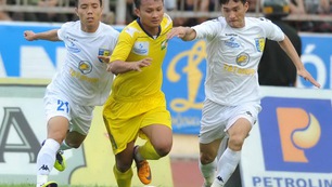 Đất nghèo nuôi những anh hùng