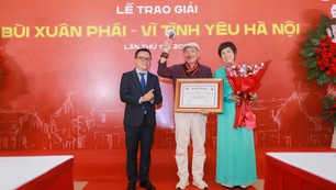 "Dư âm" Giải Bùi Xuân Phái - Vì tình yêu Hà Nội 2025: Hà Nội đón "chàng lãng tử du ca" Trần Tiến