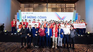 Garena Việt Nam trao tặng hơn 1 tỷ đồng cho đội Thể thao điện tử dự SEA Games 2025