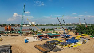 Hà Nội tăng tốc thi công 7 cầu qua sông Hồng phục vụ APEC 2027