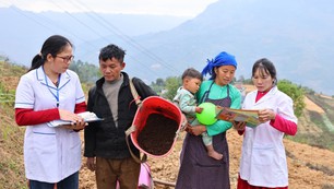 Đưa tinh thần Hội nghị Trung ương 2 vào cuộc sống từ nơi vùng cao, biên giới