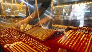 Giá vàng giảm trước kỳ vọng về cuộc đàm phán hòa bình Mỹ - Iran