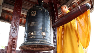 Chữ và nghĩa: "Tiếng chuông bu"