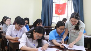 Trước thềm năm học mới: Giáo dục tăng tốc từ vùng biên đến đô thị