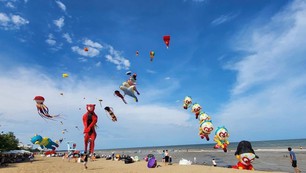Phát triển du lịch thực sự trở thành ngành kinh tế mũi nhọn, động lực tăng trưởng mới