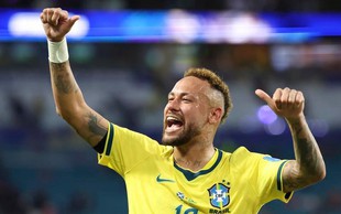 Cà phê World Cup: Brazil đã có thể thôi đổ lỗi cho Neymar