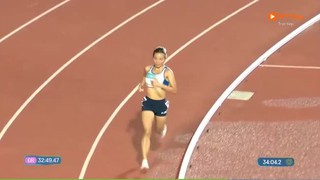 Nguyễn Thị Oanh lại bỏ xa đối thủ ở nội dung 10.000m