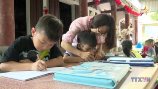 Lớp học hè miễn phí nơi cửa thiền