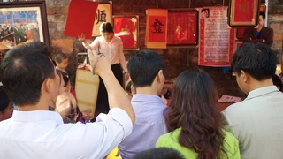 Hà Nội ùn tắc nhiều điểm ngày mùng 1 Tết