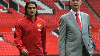 Van Gaal ngày càng thất vọng về Falcao