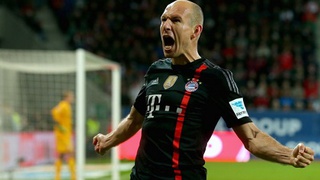 Từ cú cứa lòng của Robben đến pha đá phạt thần sầu của Junuzovic