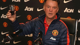 Van Gaal cấm cầu thủ Man United đi 'con đường đau khổ'