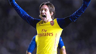 Là fan Pháo thủ, hãy yêu Rosicky!