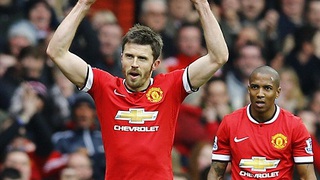 Michael Carrick gia hạn hợp đồng thêm 1 năm với Man United