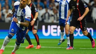 ĐIỂM NHẤN Porto 3-1 Bayern: Sụp đổ vì mất ‘Robbery’. Porto áp sát quá nhanh, quá nguy hiểm