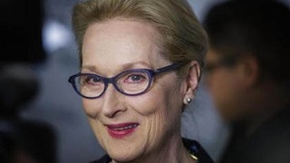 Meryl Streep bỏ tiền hỗ trợ các nhà biên kịch nữ