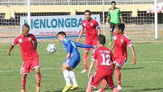 Huế - Bình Phước 2-1: Huế toàn thắng và lên đỉnh