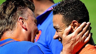 HLV Van Gaal của Man United: 'Depay là của hiếm, giống Messi'