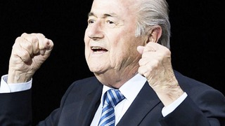 Đối thủ rút lui, Sepp Blatter tái đắc cử chức Chủ tịch FIFA