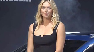 Maria Sharapova: Kiếm tiền số một, quần vợt số hai