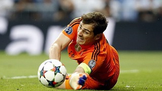 Iker Casillas muốn rời Real Madrid tới Porto
