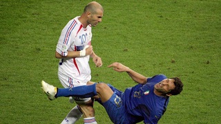 Tròn 9 năm Italy vô địch World Cup 2006: Xem lại cú húc đầu KINH ĐIỂN của Zidane!