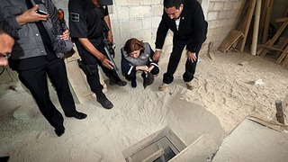 Mexico treo thưởng 3,8 triệu USD, thề truy lùng tới cùng trùm ma túy El Chapo
