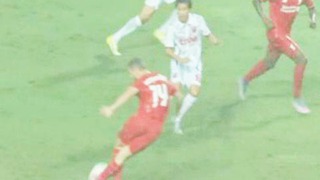 Henderson kiến tạo bằng rabona cực ấn tượng