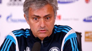 Chelsea im ắng trên thị trường chuyển nhượng, Jose Mourinho lo sốt vó