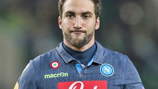 CHUYỂN NHƯỢNG ngày 27/7: Năm 'đại gia' Premier League theo đuổi Higuain. Juventus sắp có Draxler