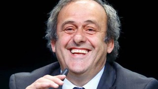 Michel Platini tranh cử Chủ tịch FIFA cùng Zico và David Ginola