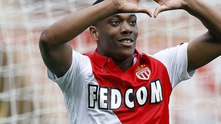 Man United mua tiền đạo Martial từ Monaco với giá 36 triệu bảng