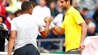 Góc Phạm Tấn: Ngựa ô Tsonga và rào cản Cilic