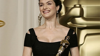 Rachel Weisz: Cuộc sống sau màn ảnh rất đời thường