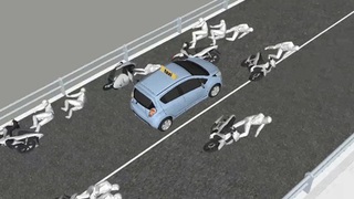 Đám đông bình thản quay clip trong vụ tai nạn thảm khốc