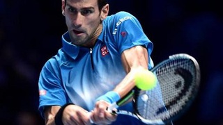 Nhìn lại tình huống ghi điểm đẹp mắt của Federer, Djokovic